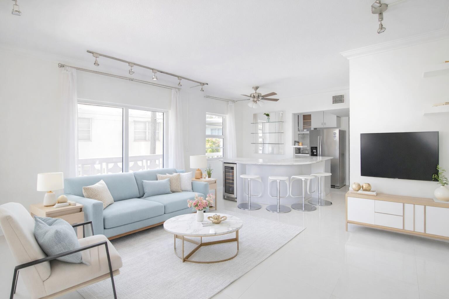 900 EUCLID AVE INC CONDO - Residential