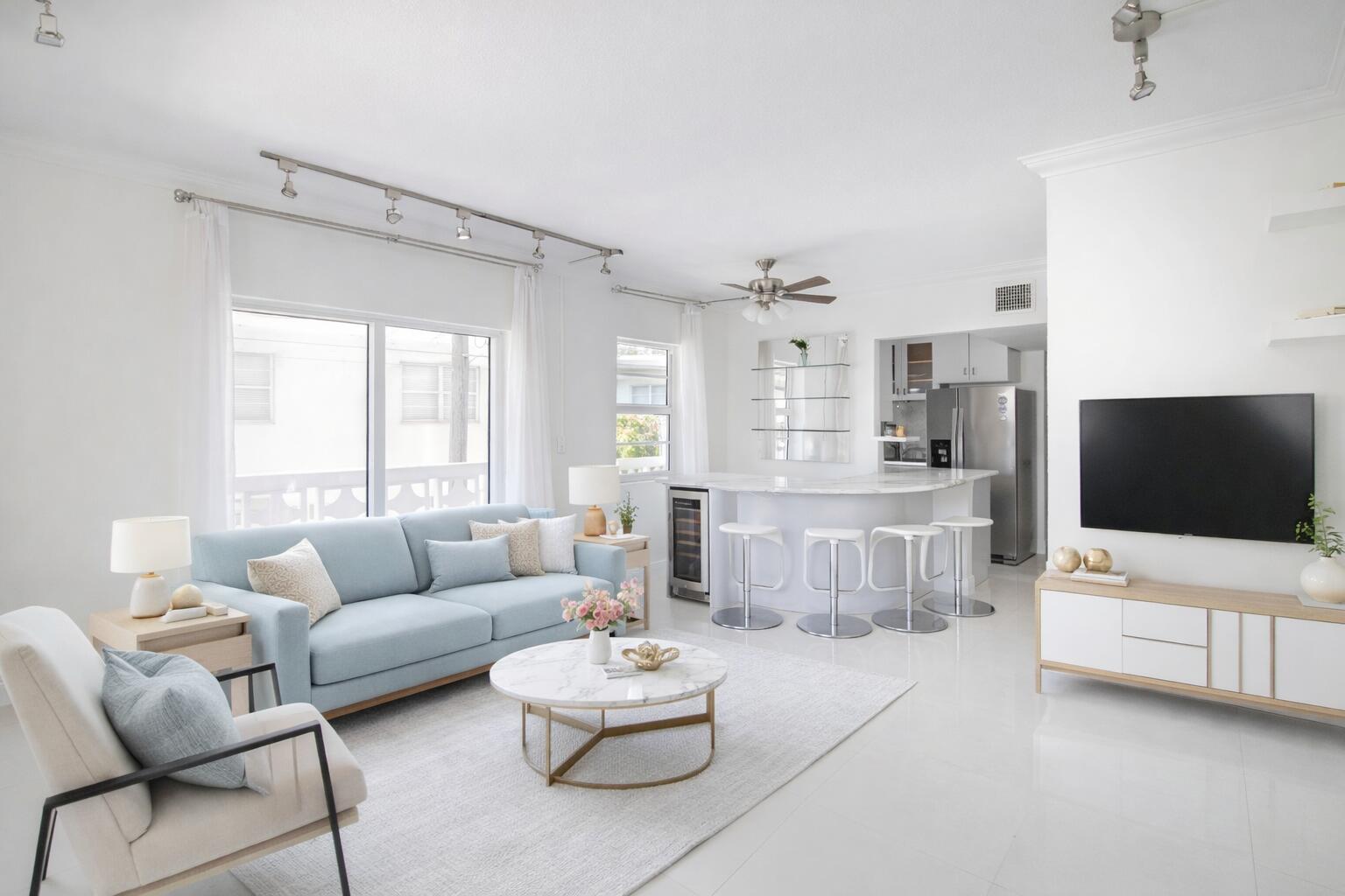 900 EUCLID AVE INC CONDO - Residential