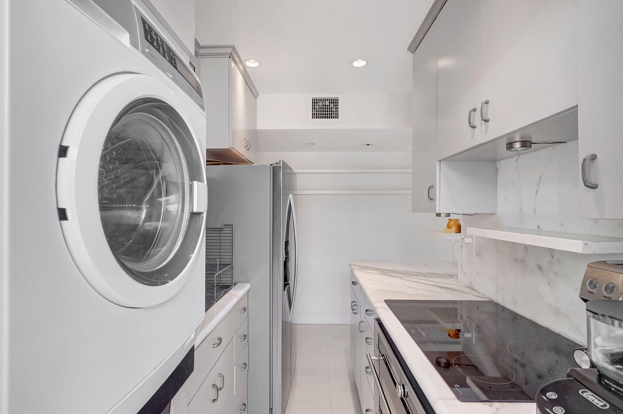 900 EUCLID AVE INC CONDO - Residential