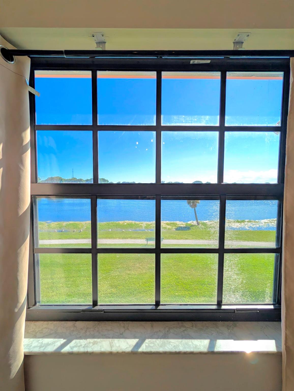 LAKE WINDWOOD CONDO - Residential
