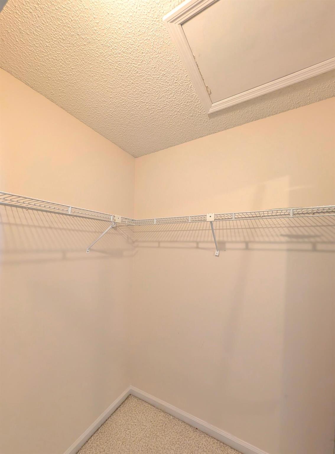 LAKE WINDWOOD CONDO - Residential