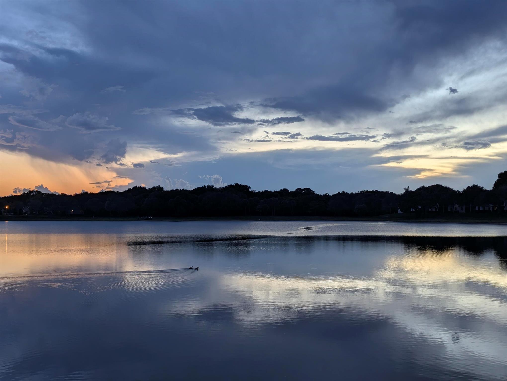 LAKE WINDWOOD CONDO - Residential