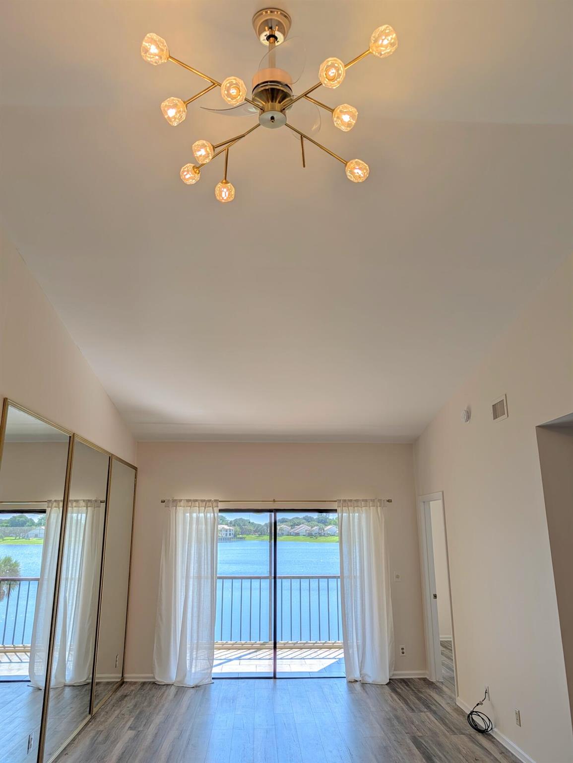 LAKE WINDWOOD CONDO - Residential