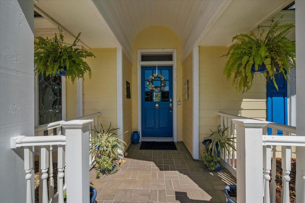 Photo of 4204 Burnt Forest Court, Fort Pierce, FL 34951 (MLS # R10921613)
