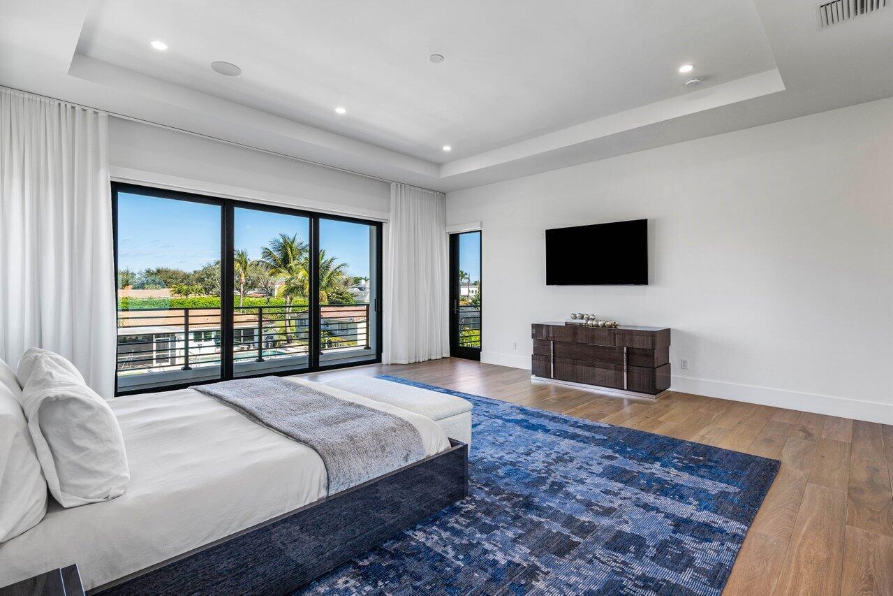 BOCA HARBOUR 1ST SEC - Residential