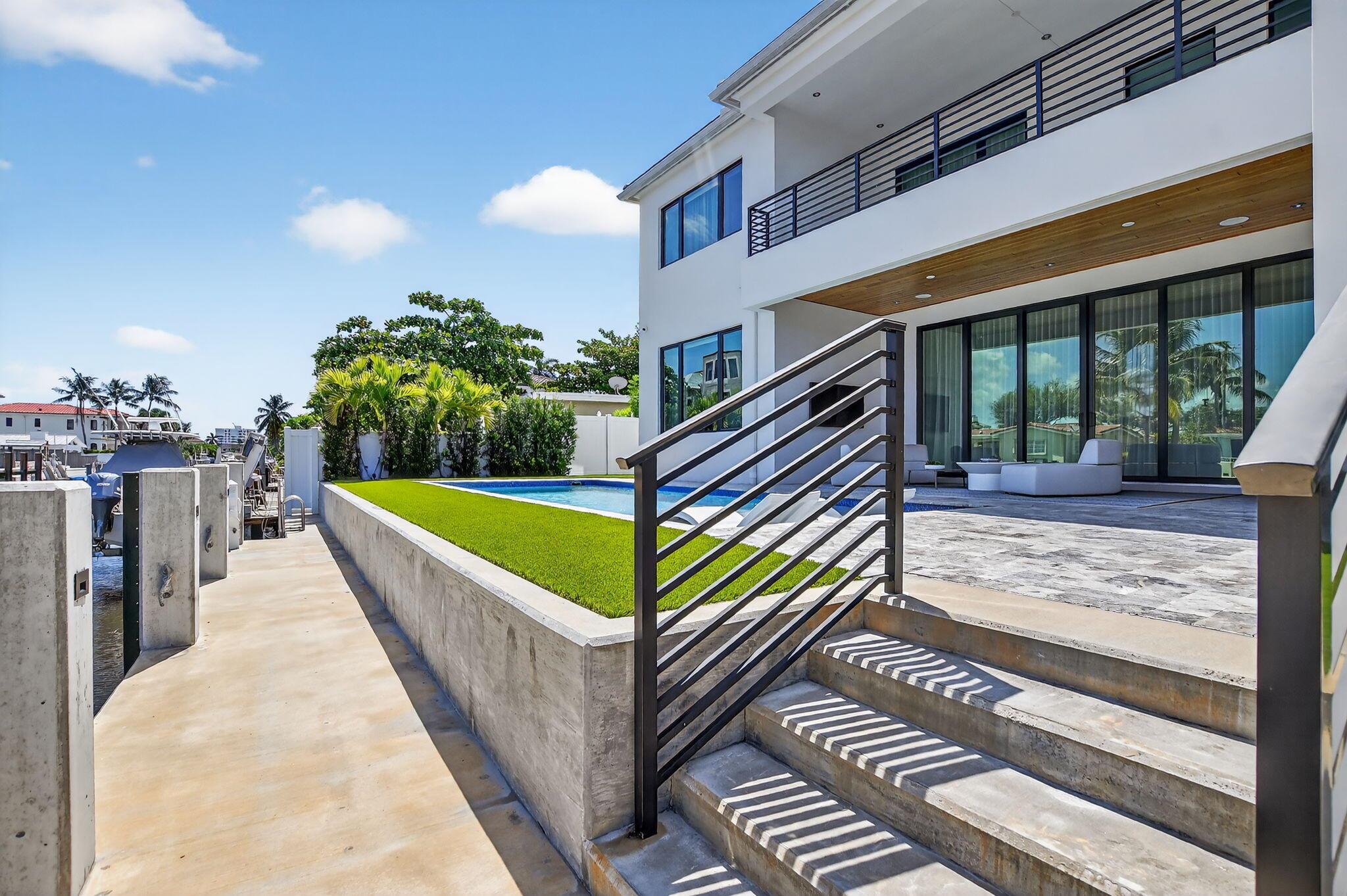 BOCA HARBOUR 1ST SEC - Residential