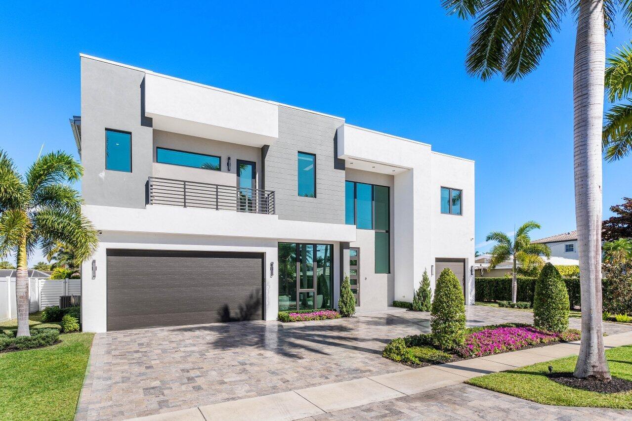 725 NE 71st Street