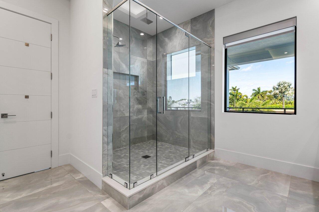 BOCA HARBOUR 1ST SEC - Residential