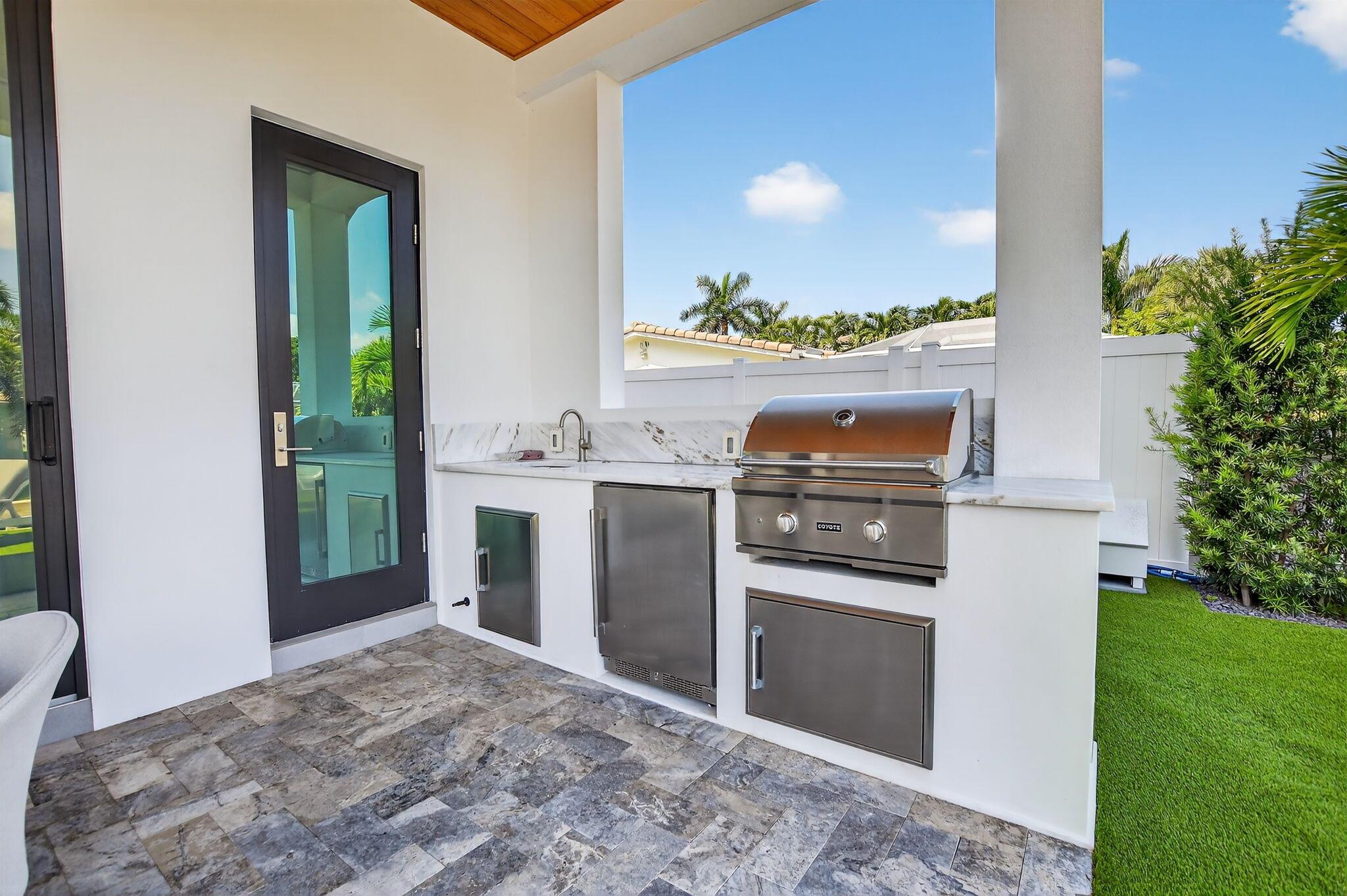 BOCA HARBOUR 1ST SEC - Residential