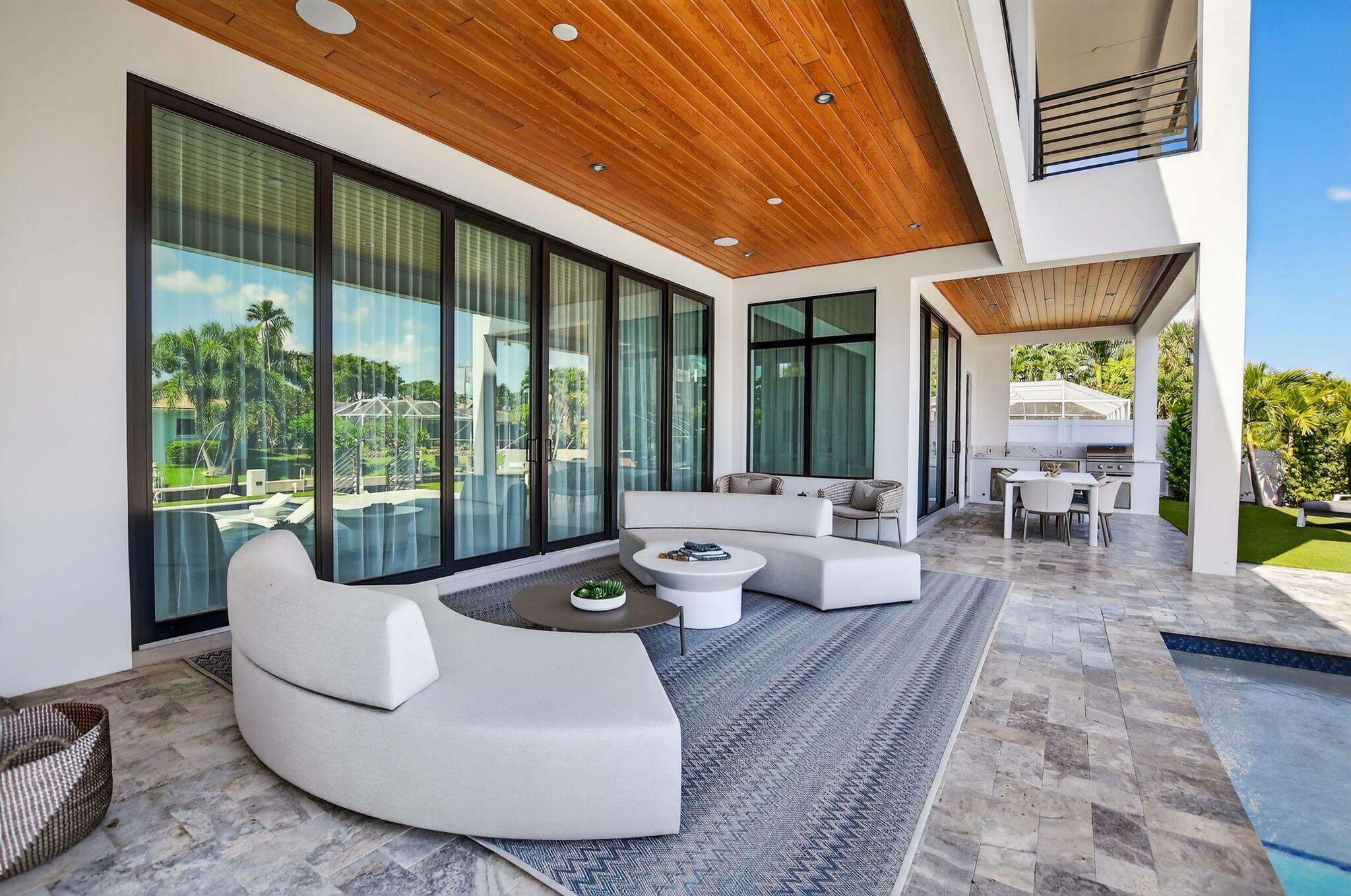 BOCA HARBOUR 1ST SEC - Residential