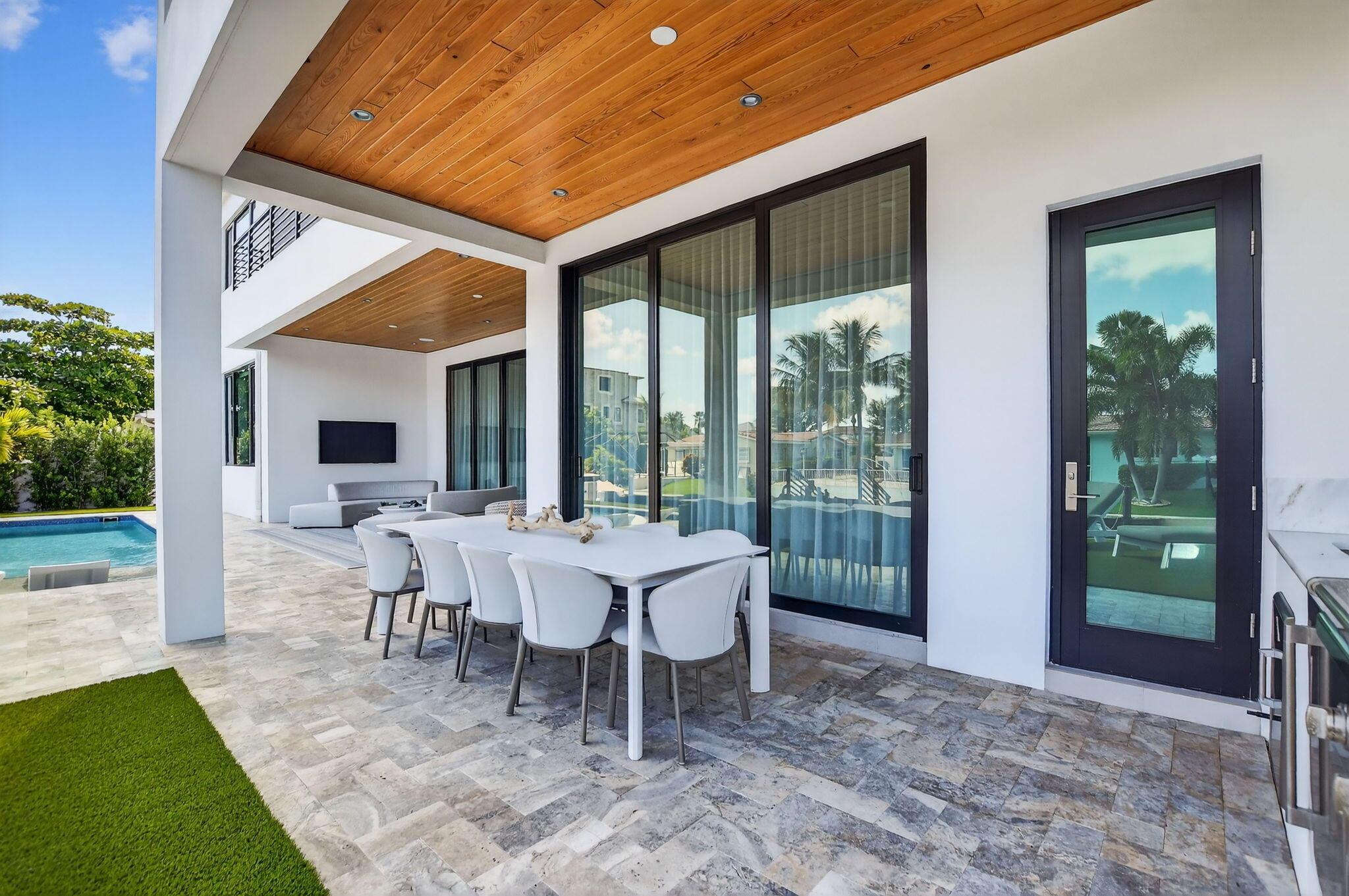 BOCA HARBOUR 1ST SEC - Residential