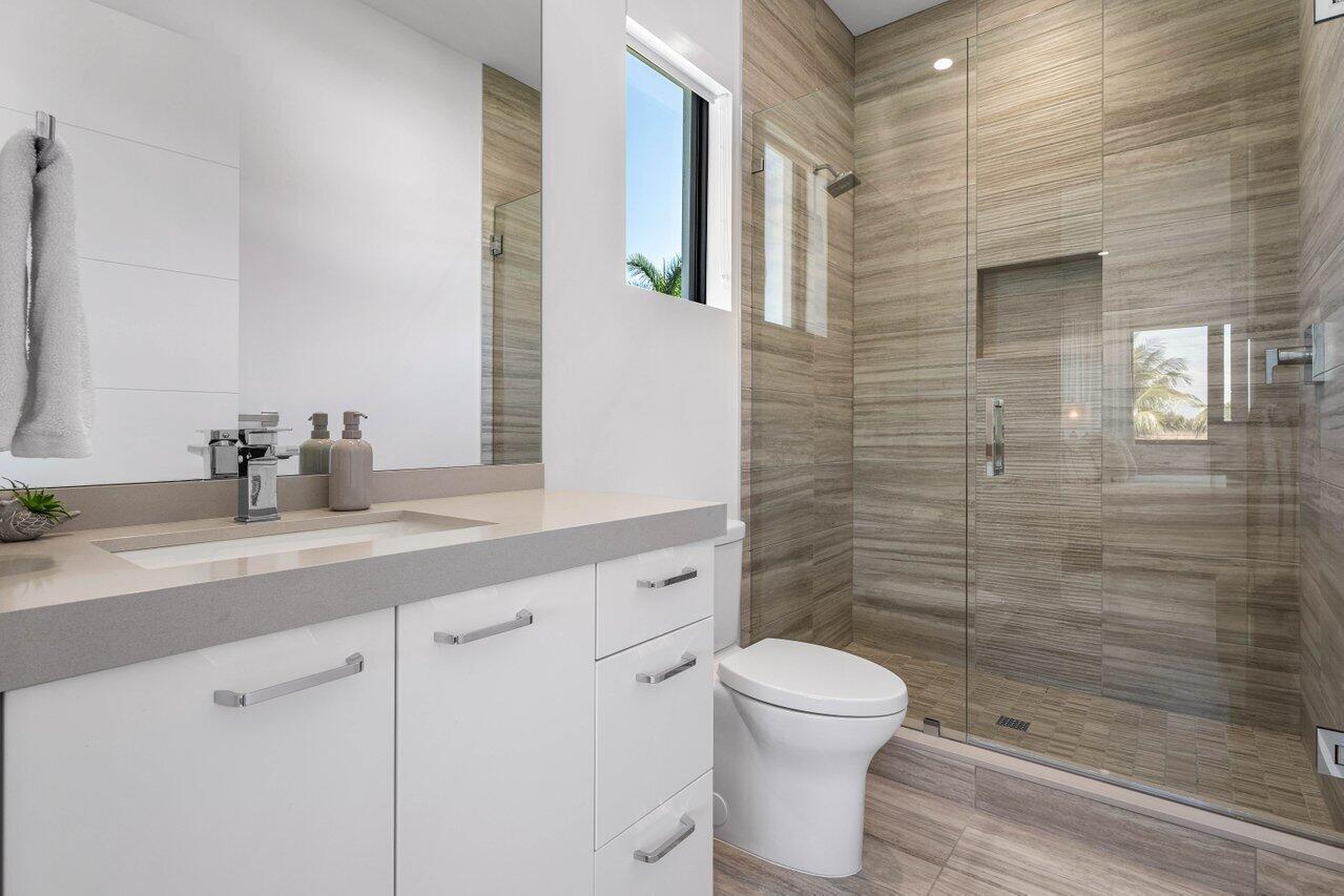 BOCA HARBOUR 1ST SEC - Residential