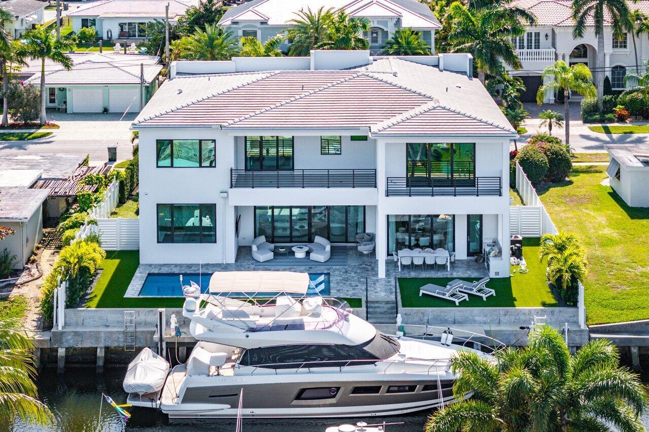 725 NE 71st Street