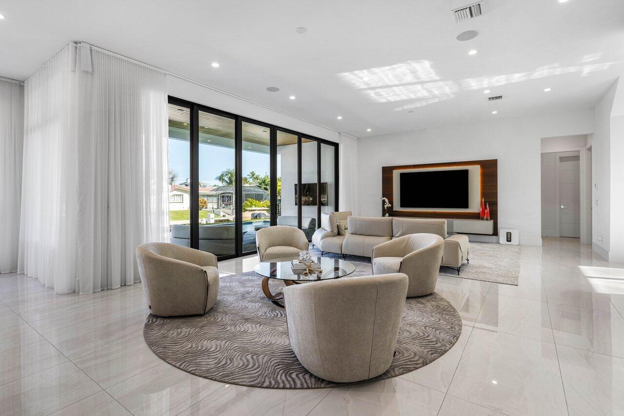 BOCA HARBOUR 1ST SEC - Residential