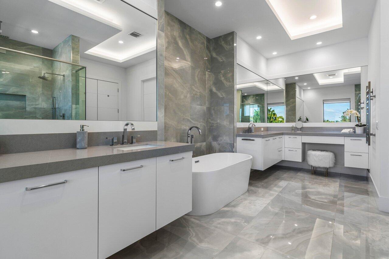 BOCA HARBOUR 1ST SEC - Residential