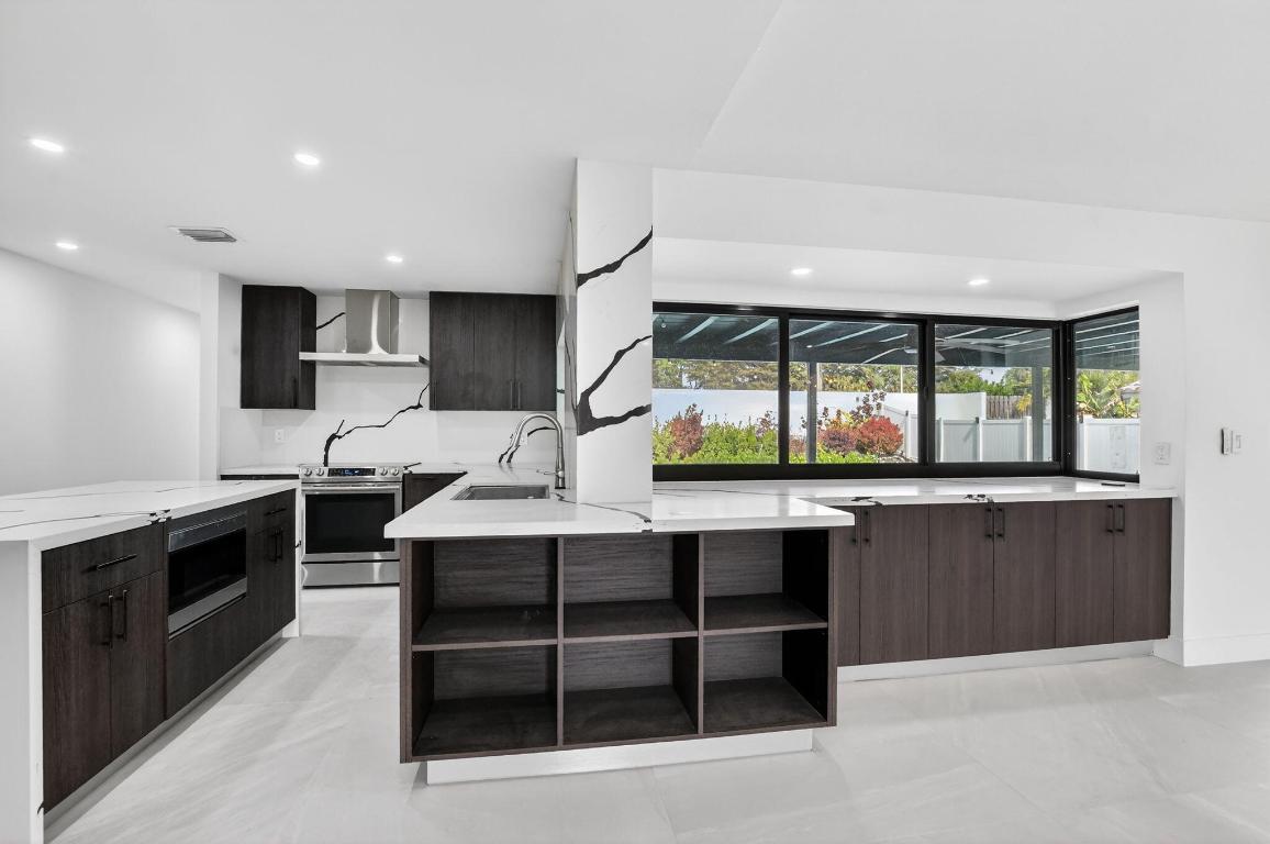 LOS PASEOS OF VIA VERDE REPLAT - Residential