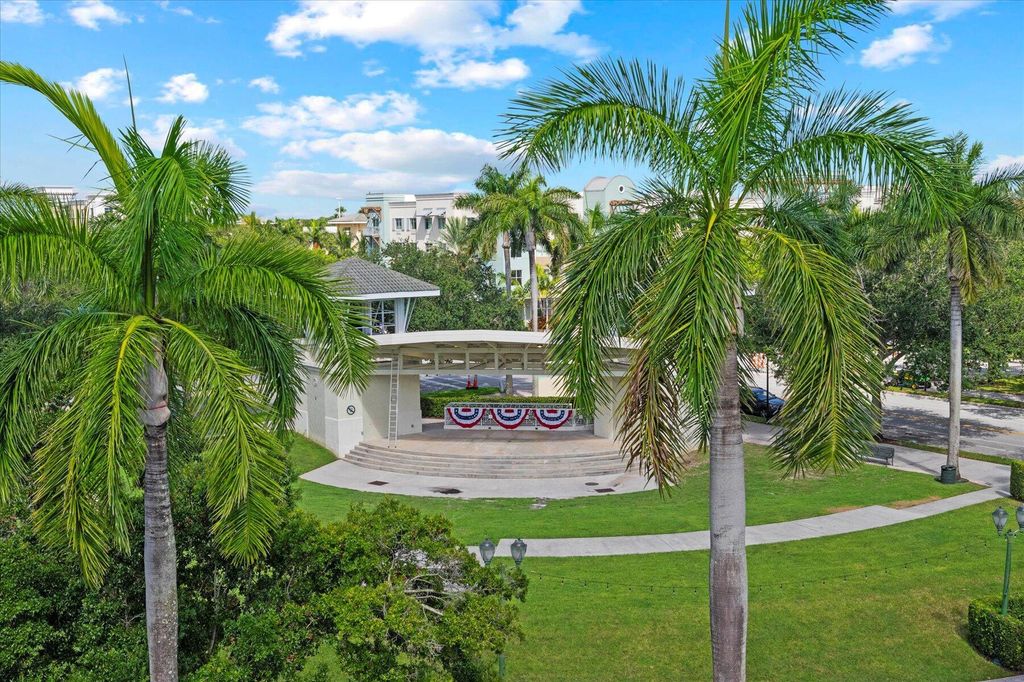 Photo of 1200 Town Center Drive #424, Jupiter, FL 33458 (MLS # R11001842)