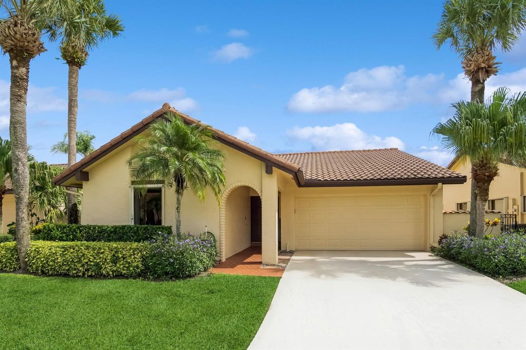 Photo of 2569 SW Bobalink Court, Palm City, FL 34990 (MLS # R10925440)