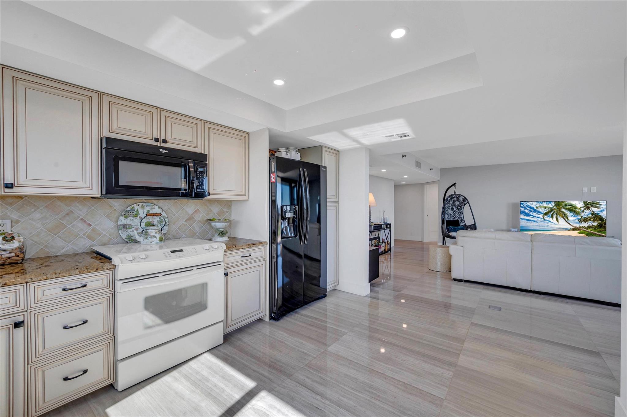Voyager Condo - Residential