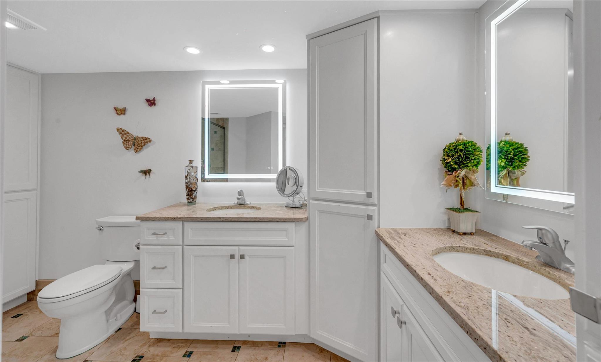 Voyager Condo - Residential