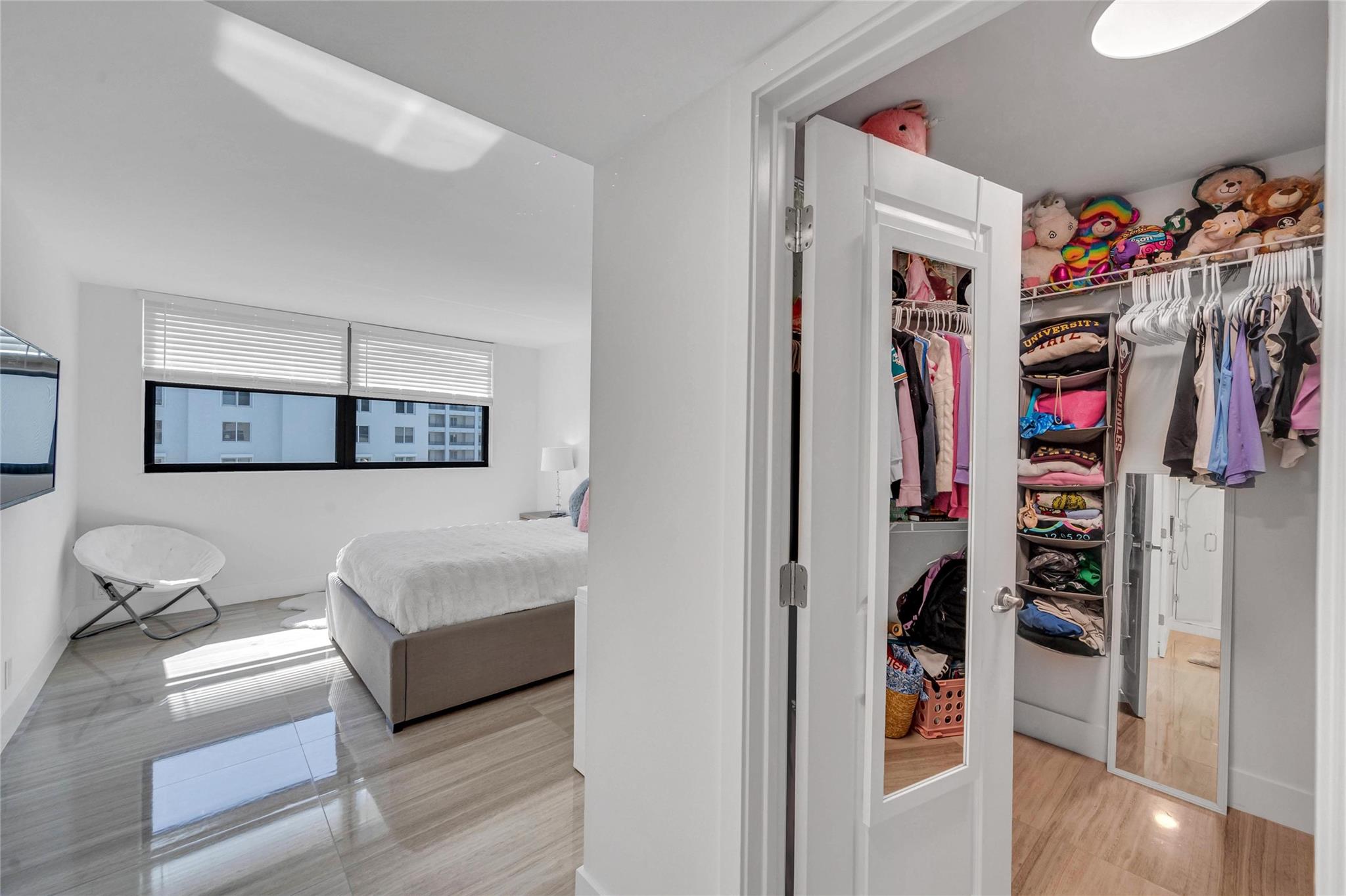 Voyager Condo - Residential