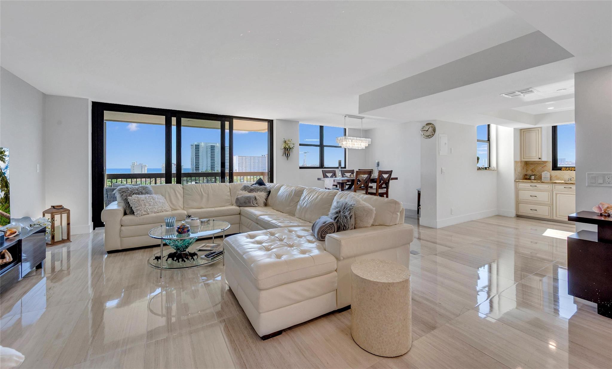 Voyager Condo - Residential