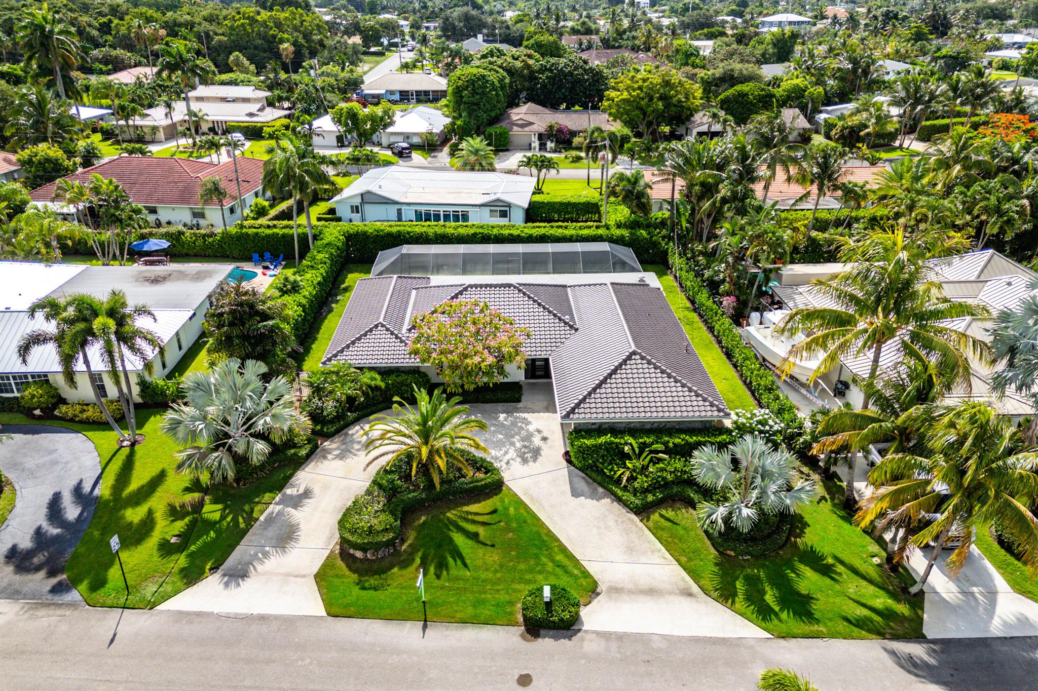 7652 Palm Road