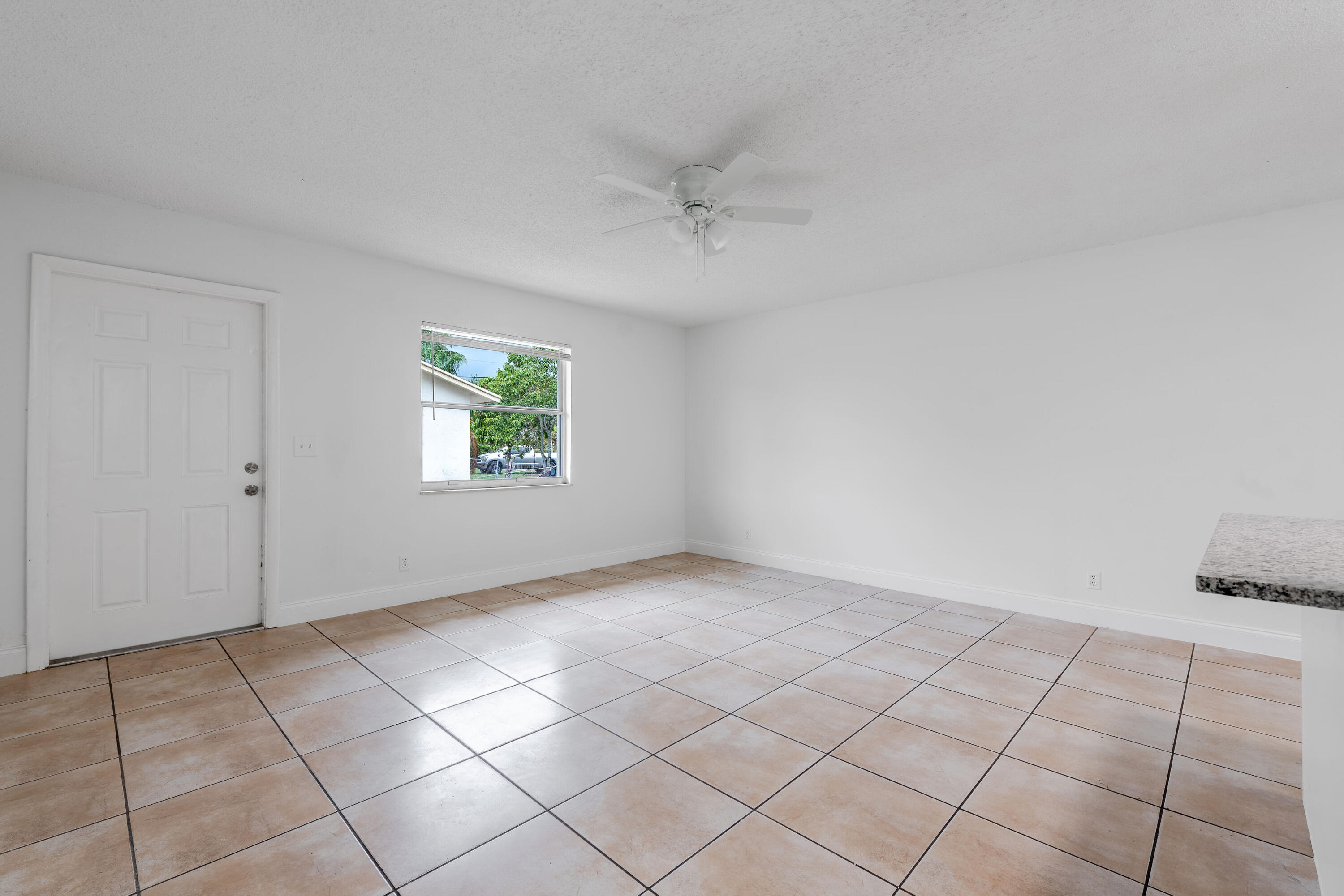 PINE AIR 6 - Residential Lease