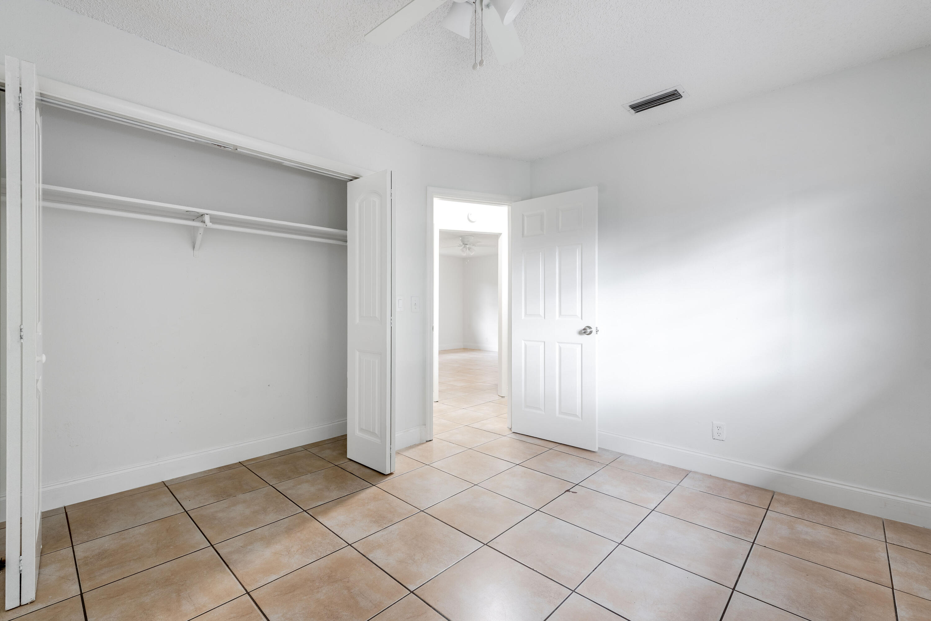 PINE AIR 6 - Residential Lease