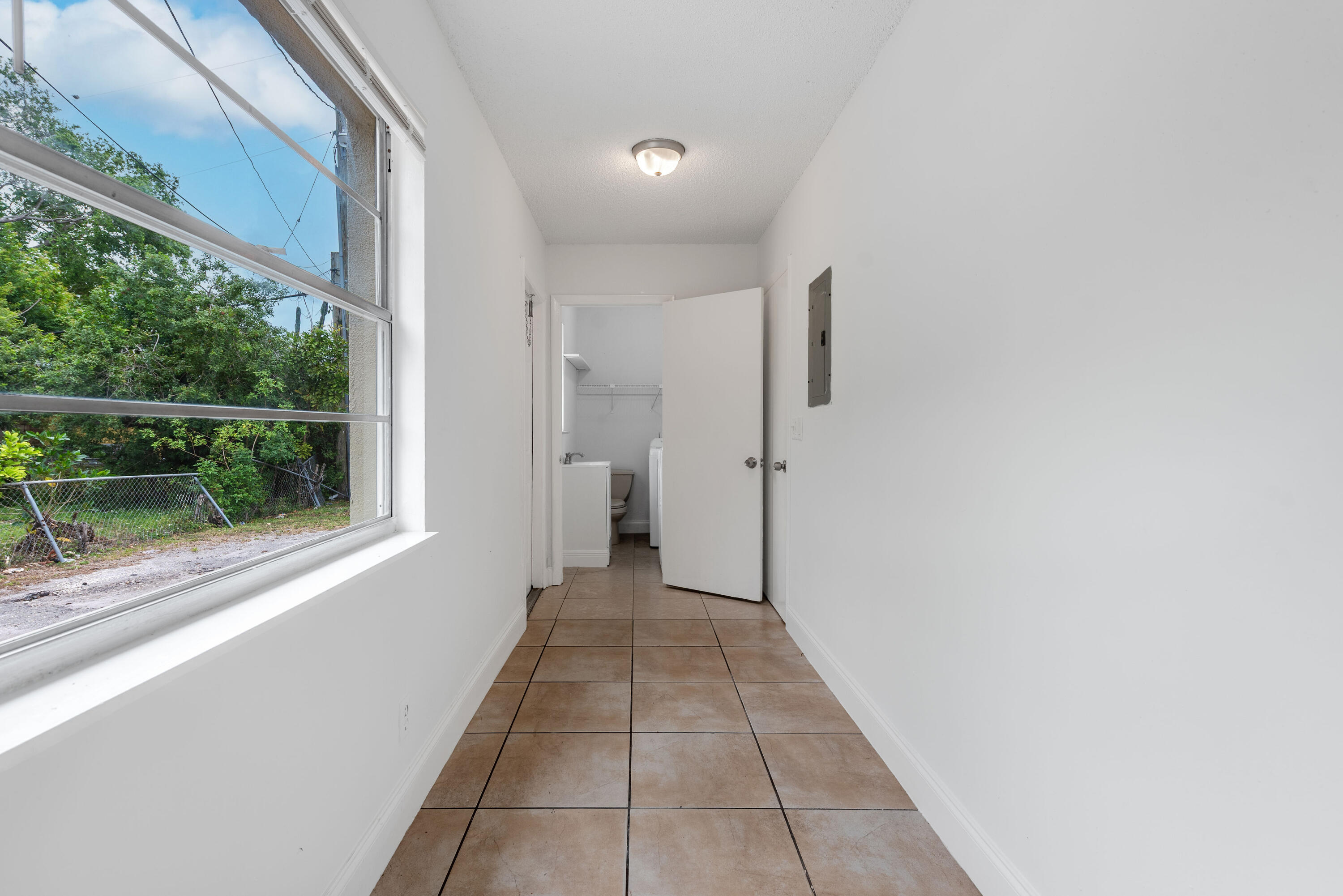 PINE AIR 6 - Residential Lease