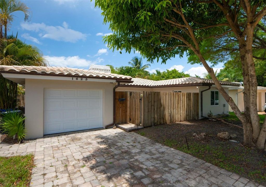 Photo of 1623 NE 20th Street, Fort Lauderdale, FL 33305 (MLS # F10535515)