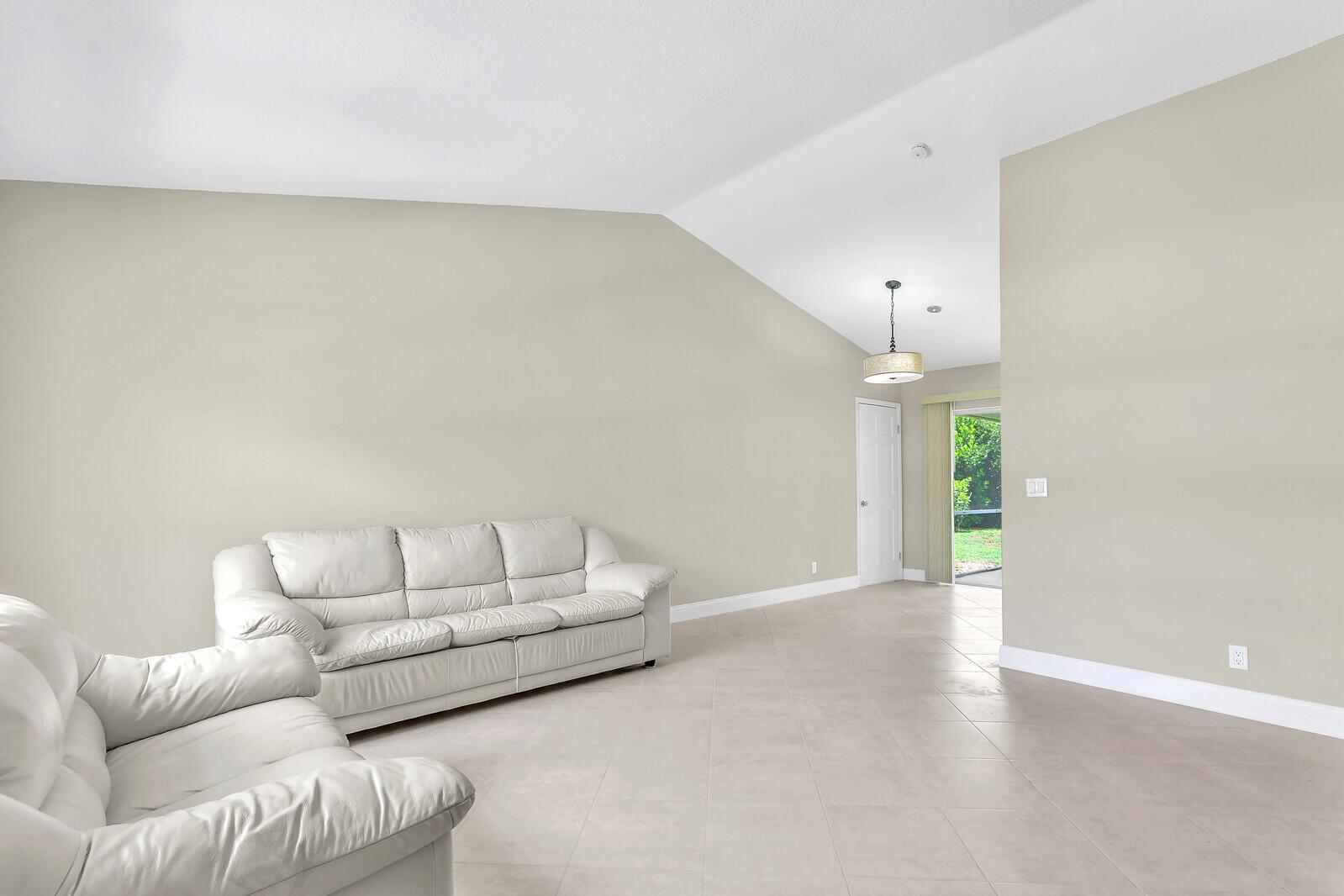 JUPITER VLG - Residential