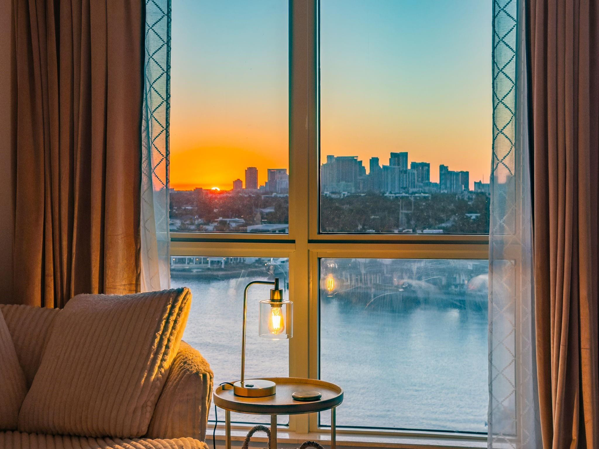 209 N Birch Road 1002