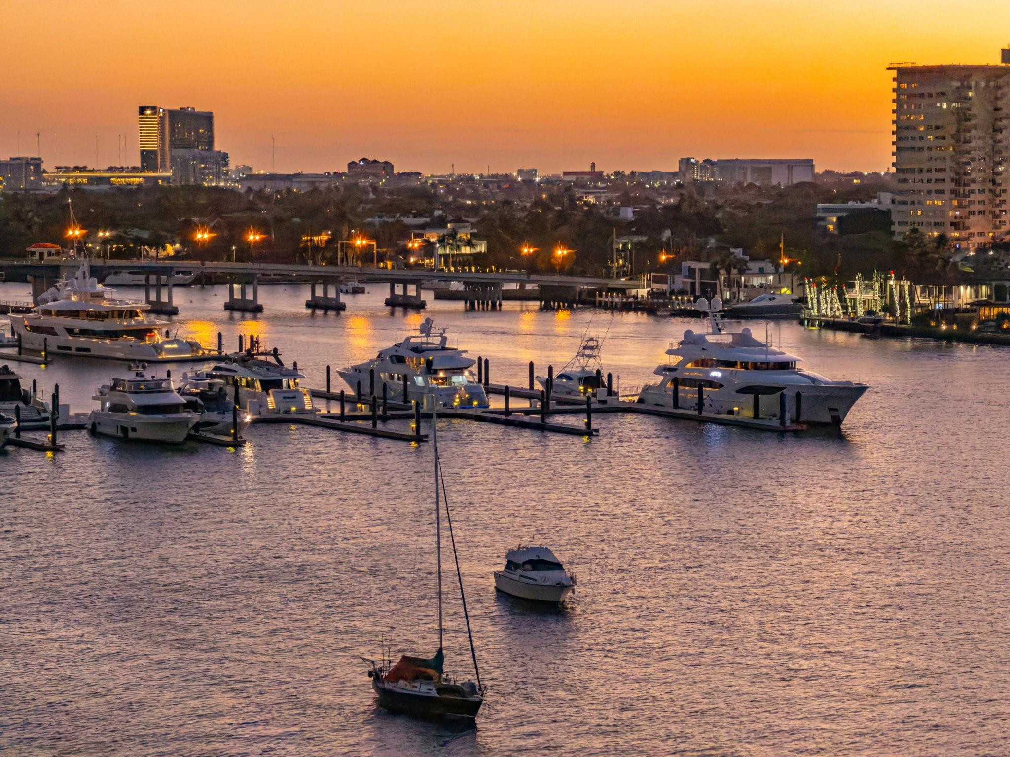 209 N Birch Road 1002