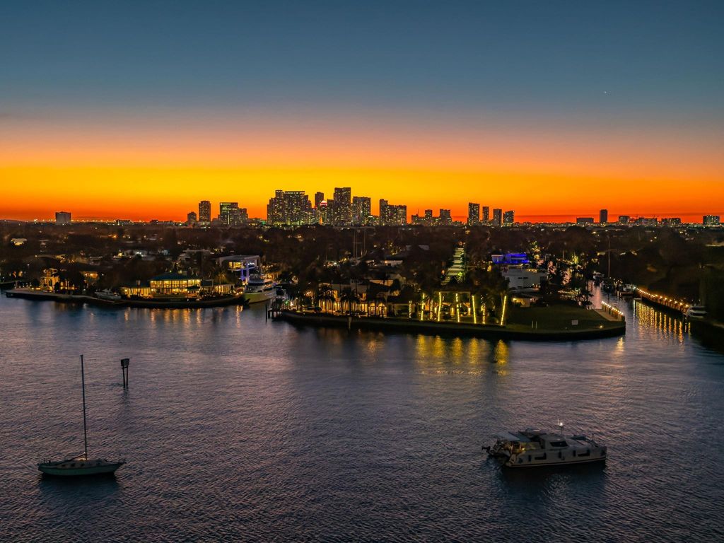 Photo of 209 N Birch Road #1002, Fort Lauderdale, FL 33304 (MLS # F10549642)