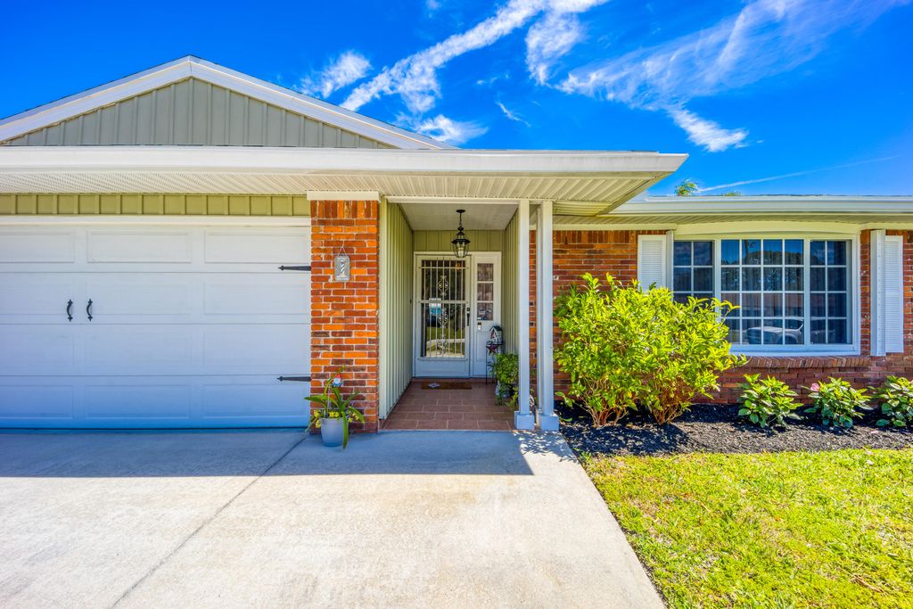 Photo of 2349 SE Bordeaux Court, Port Saint Lucie, FL 34952 (MLS # R11074713)