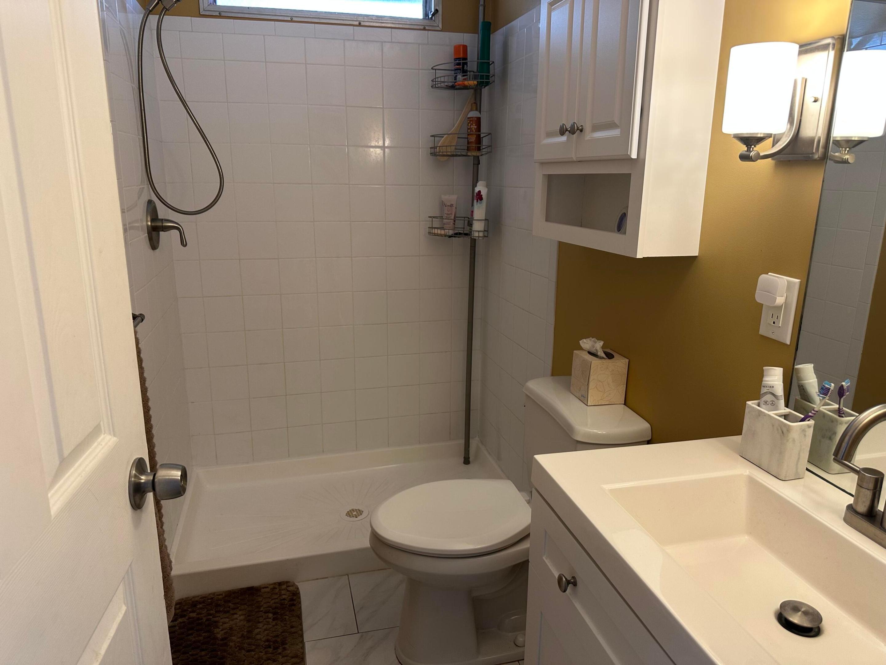 Spanish Lakes Riverfront - Residential