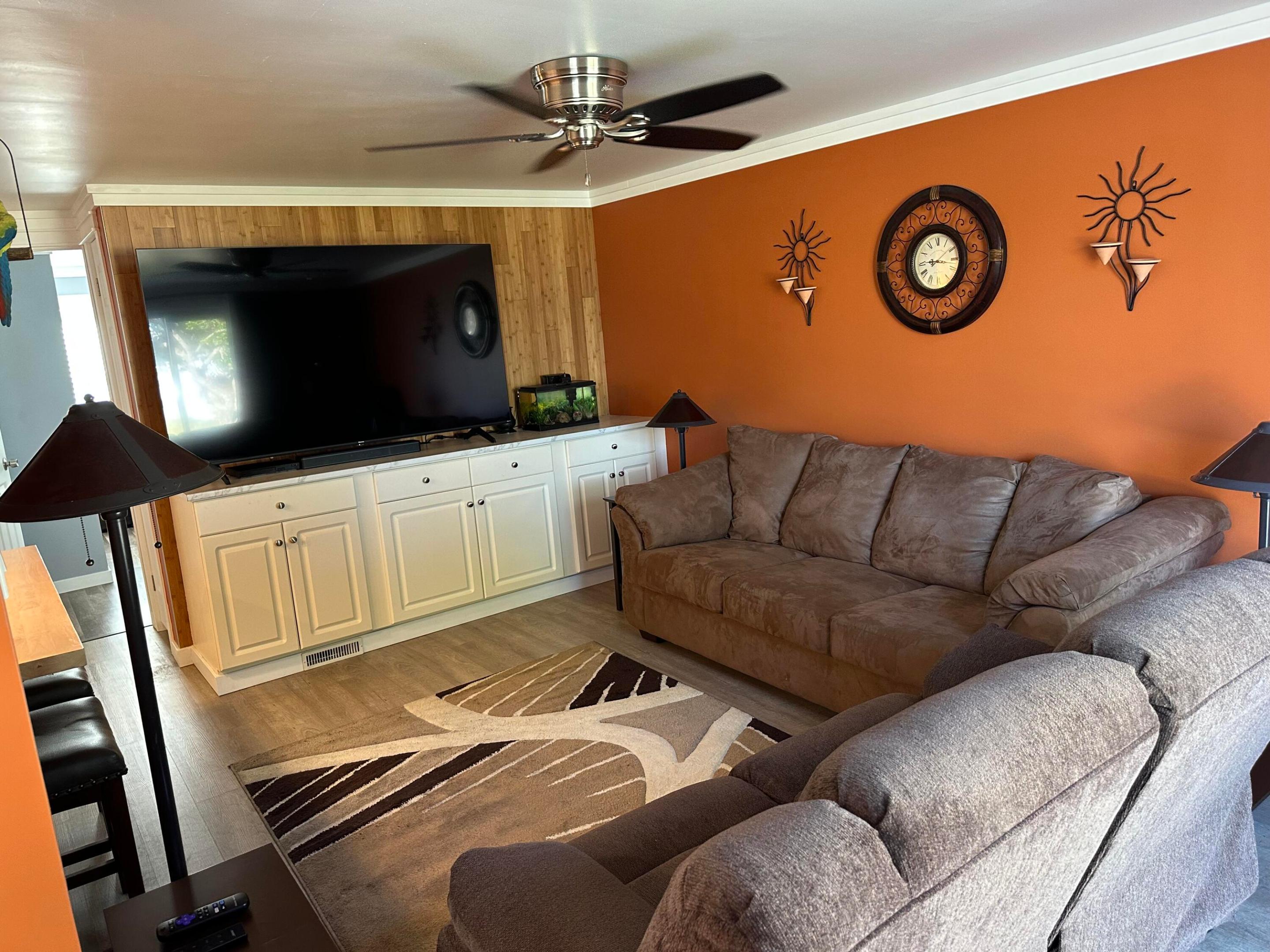 Spanish Lakes Riverfront - Residential