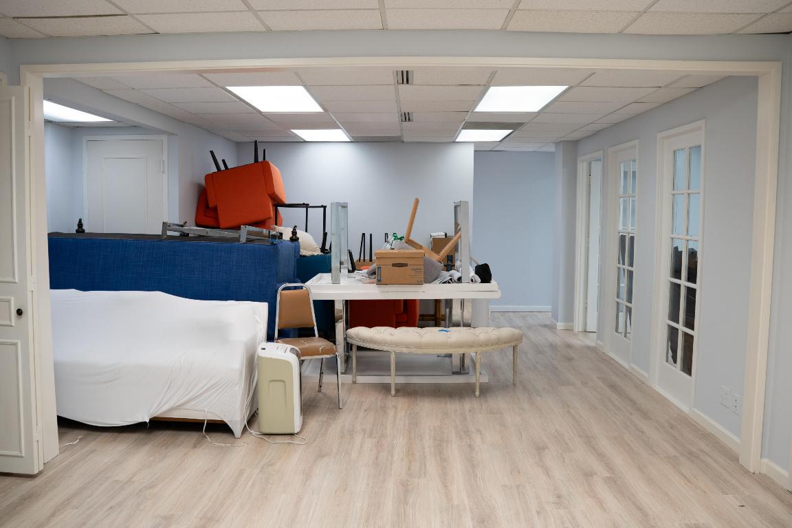 180 Royal Palm Way 203