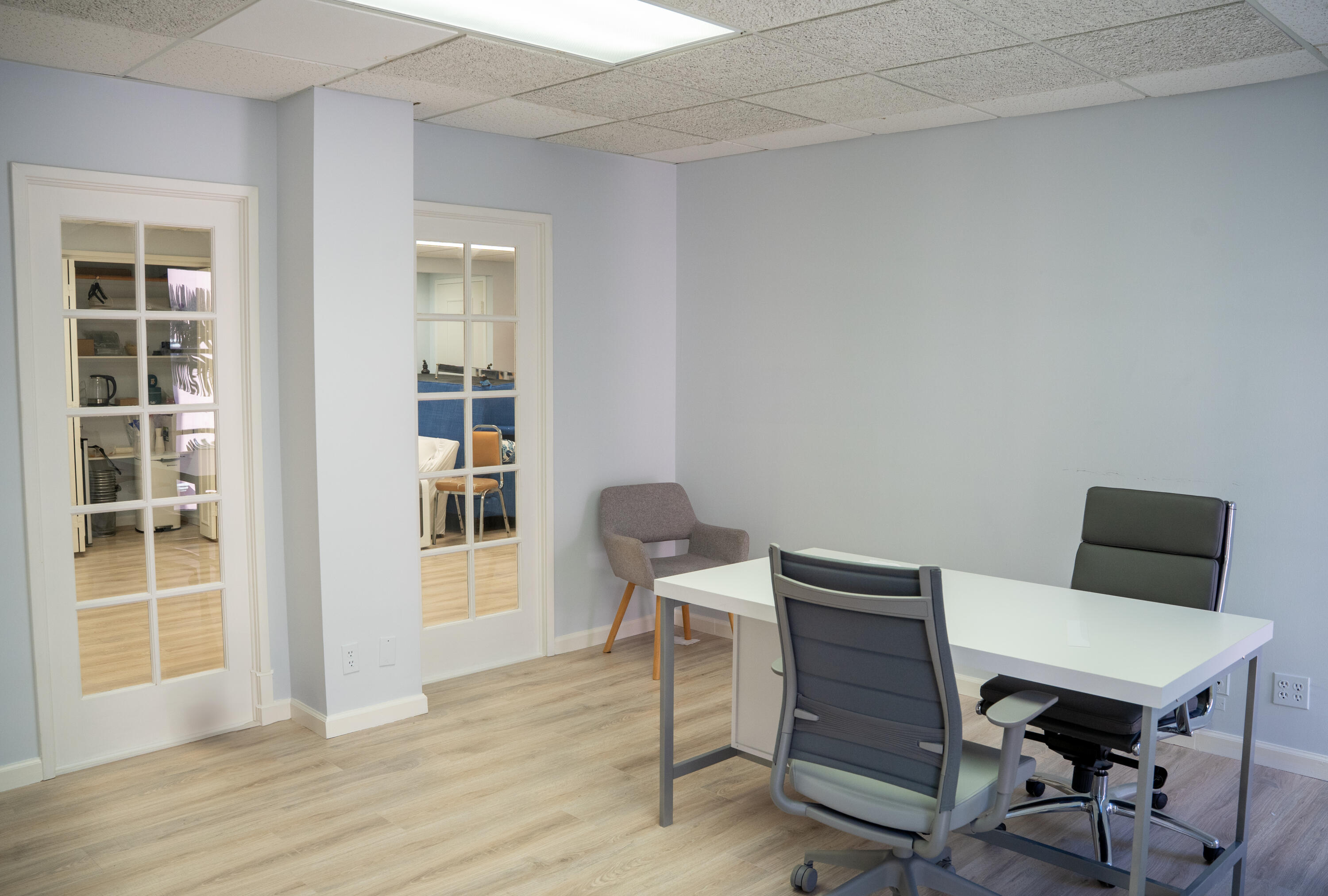 180 Royal Palm Way 203