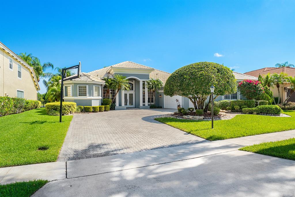 BOCA FALLS MYSTIC COVE - Residential