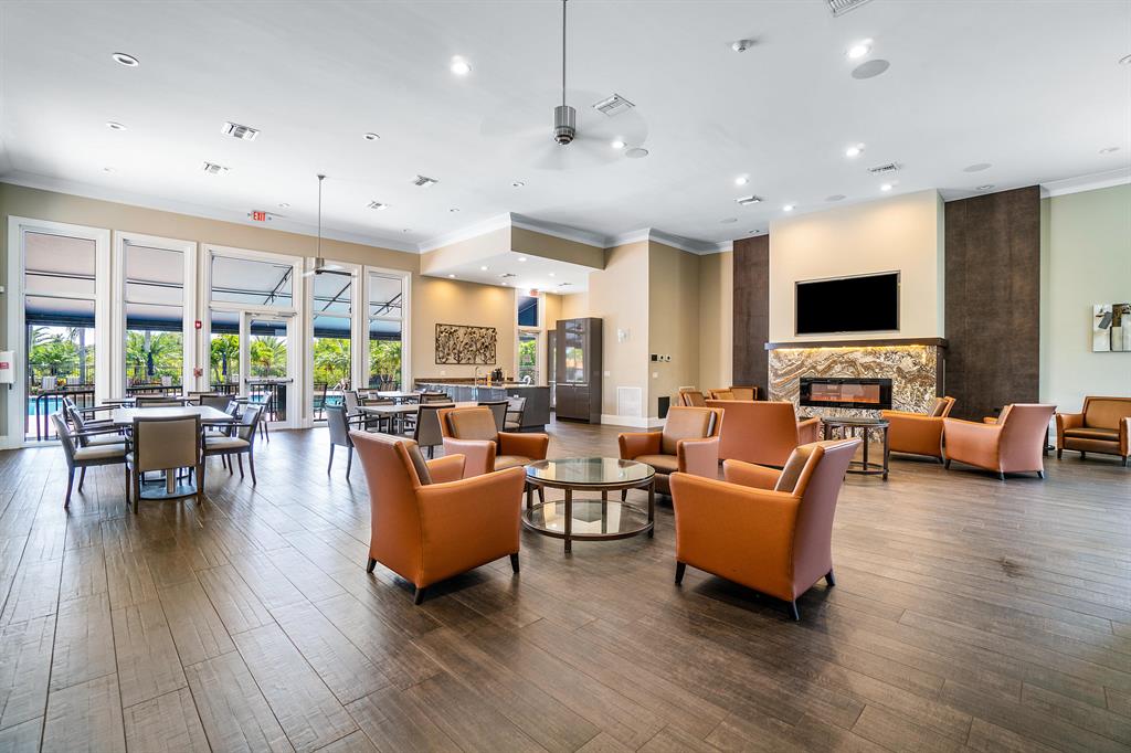 BOCA FALLS MYSTIC COVE - Residential