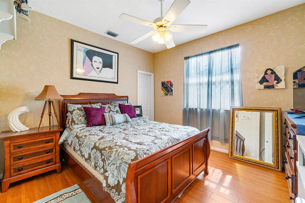 BOCA FALLS MYSTIC COVE - Residential