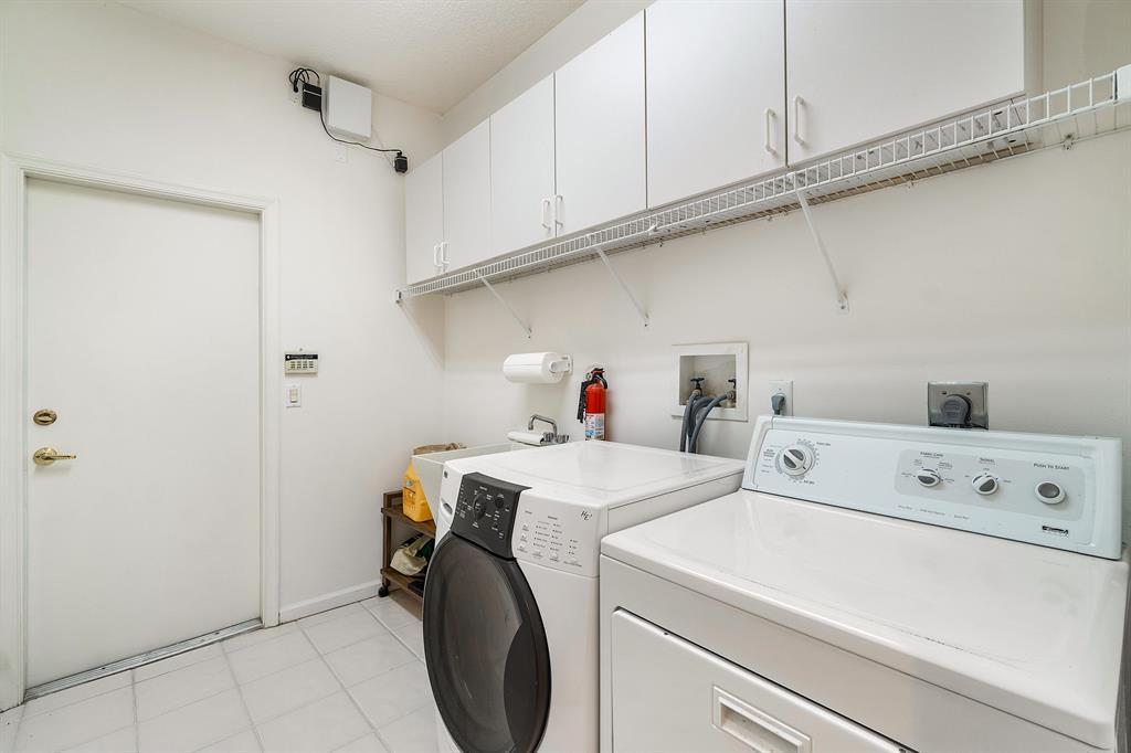 BOCA FALLS MYSTIC COVE - Residential