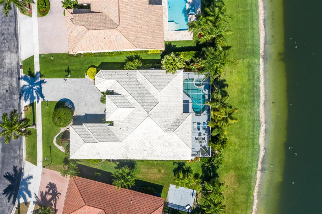 BOCA FALLS MYSTIC COVE - Residential