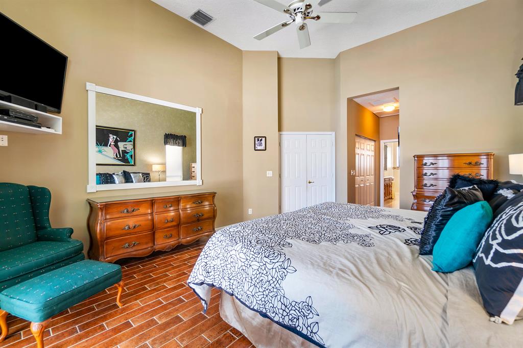 BOCA FALLS MYSTIC COVE - Residential