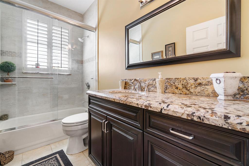 BOCA FALLS MYSTIC COVE - Residential