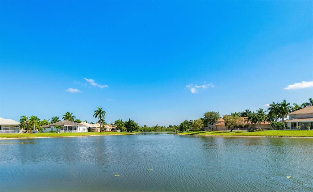 BOCA FALLS MYSTIC COVE - Residential