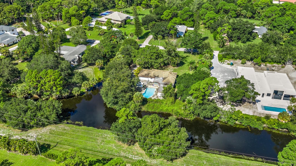 Photo of 8550 Nashua Drive, Palm Beach Gardens, FL 33418 (MLS # B26073773)