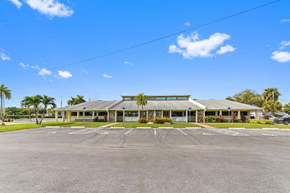 3199 Lake Worth Road B4